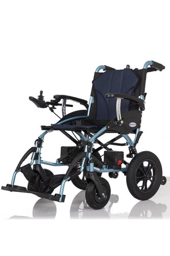 כסא גלגלים ממונע איזי גו. קל משקל מגיע עם 2 סוללות, כולל מנגנון מלווה אחורי.